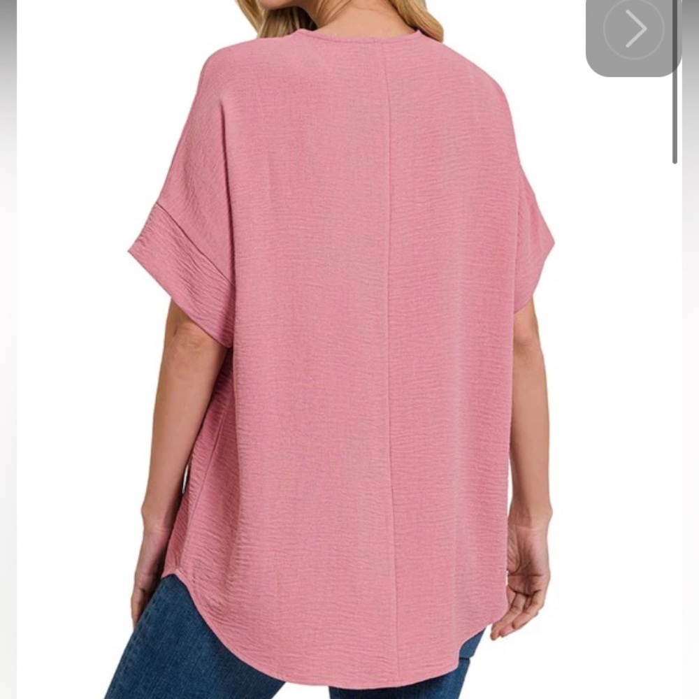 🍒5-$50 Zenana Short Sleeve Shirt
Split Neck Short Sleeve
Size Small - Picture 10 of 11